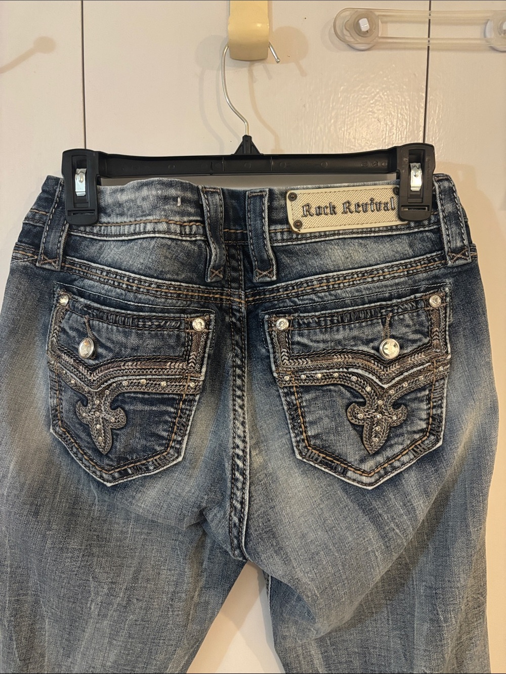 Rock Revival Betty Easy Boot Cut Jeans Size 29 Denim Rhinestones EUC